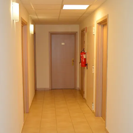 La Lanterna 3* Rometta Marea