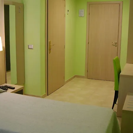 Hotel La Lanterna Rometta Marea