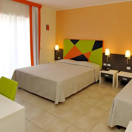 Hotel La Lanterna 3*