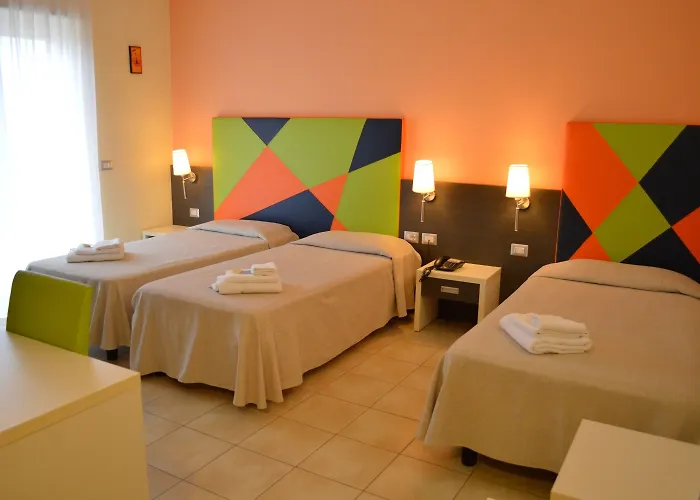 La Lanterna Hotel Rometta Marea