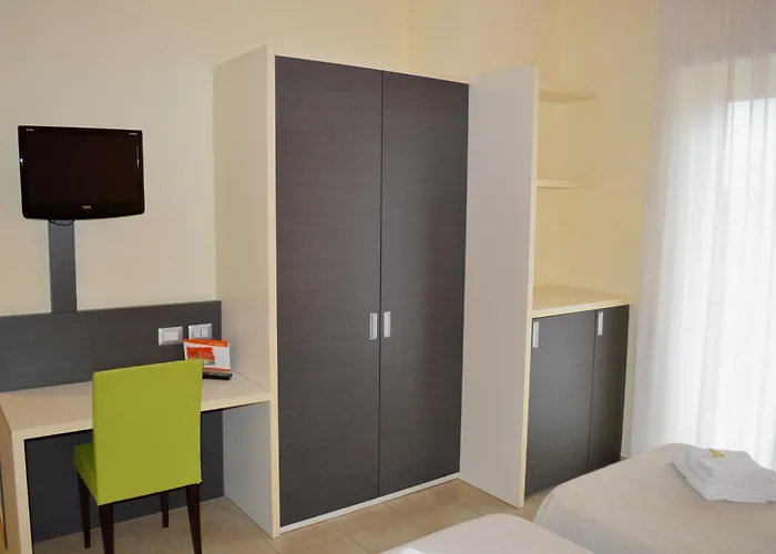 La Lanterna Hotel Rometta Marea