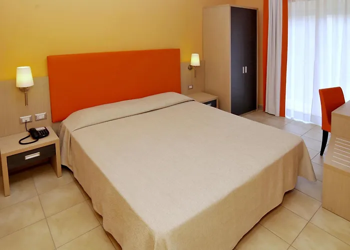 La Lanterna Hotel Rometta Marea